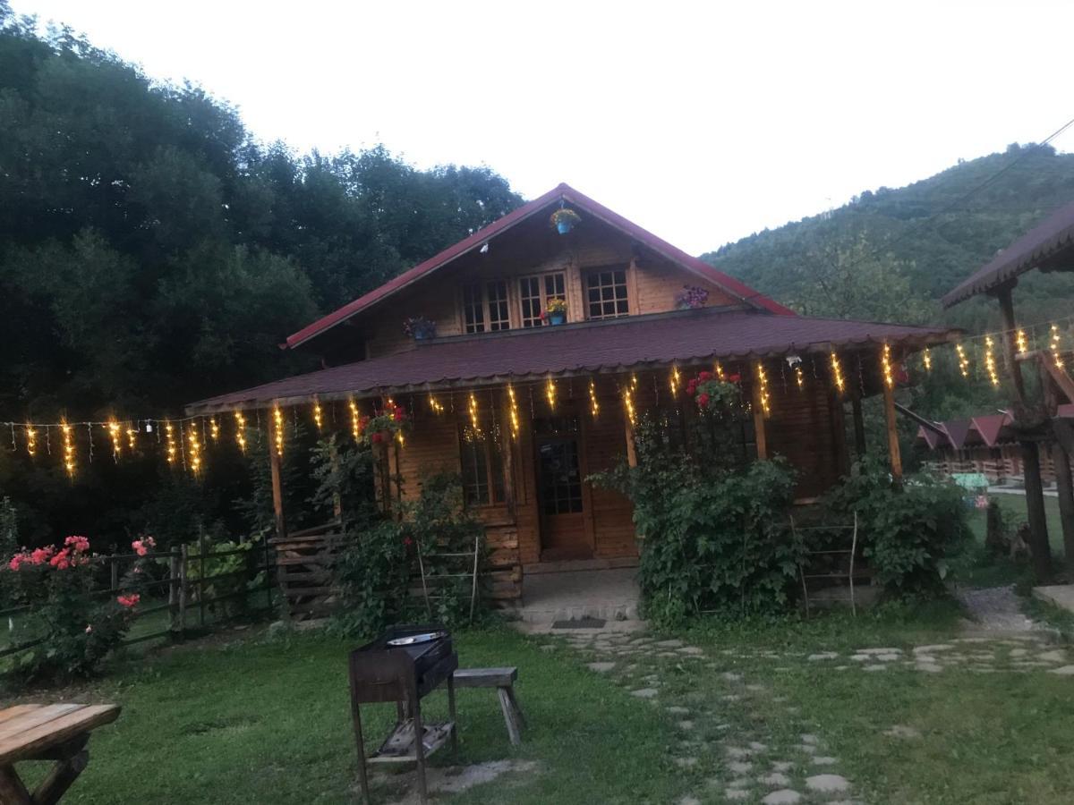 Apartament Casutele Doftanei Teşila Zewnętrze zdjęcie